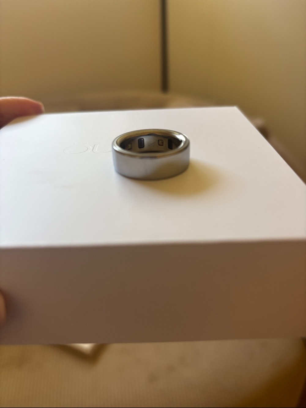 Oura Ring 4 - Size 9 - Picture 3 of 5